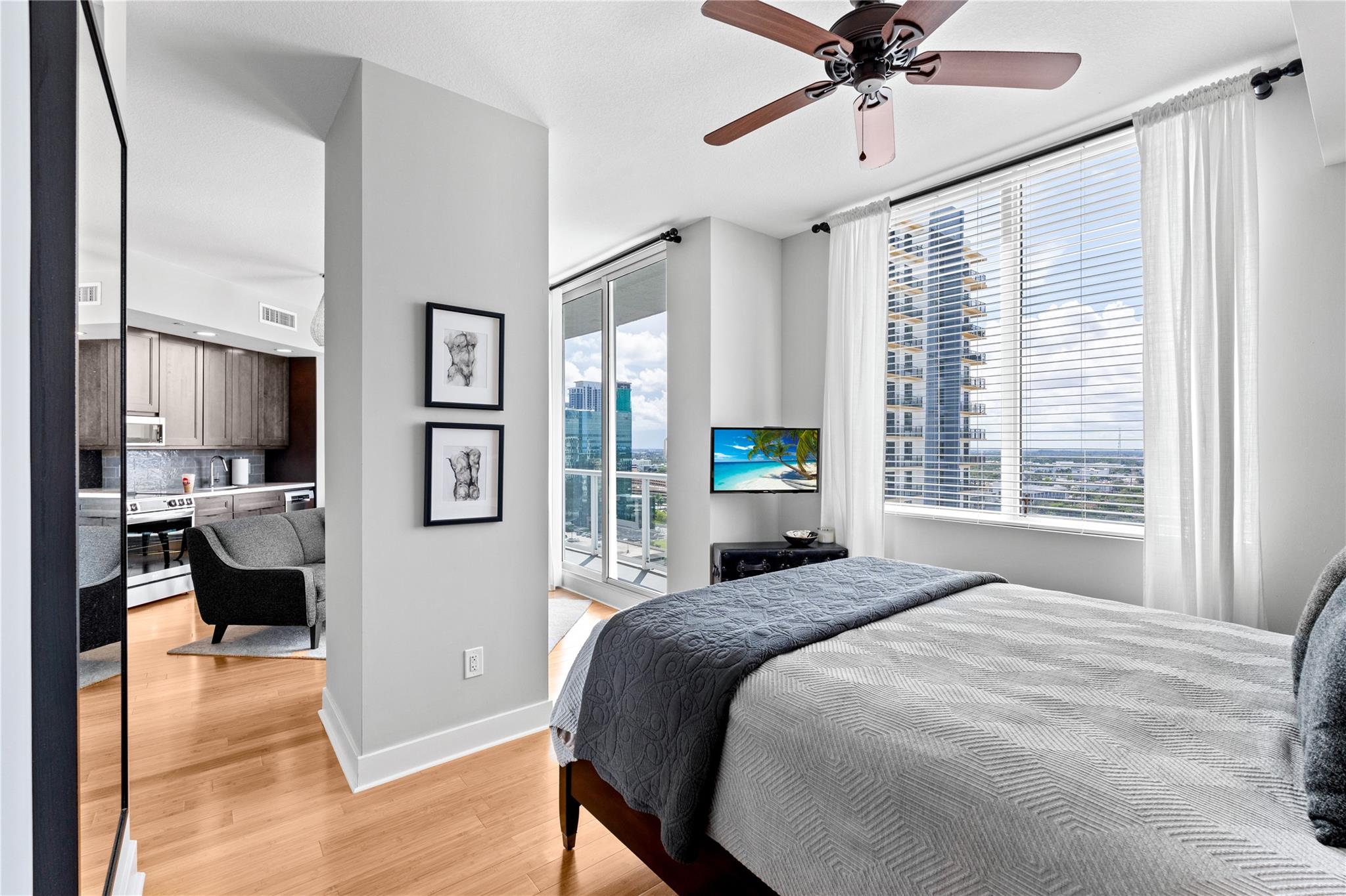 315 NE 3rd Ave #1802 Fort Lauderdale, FL 33301