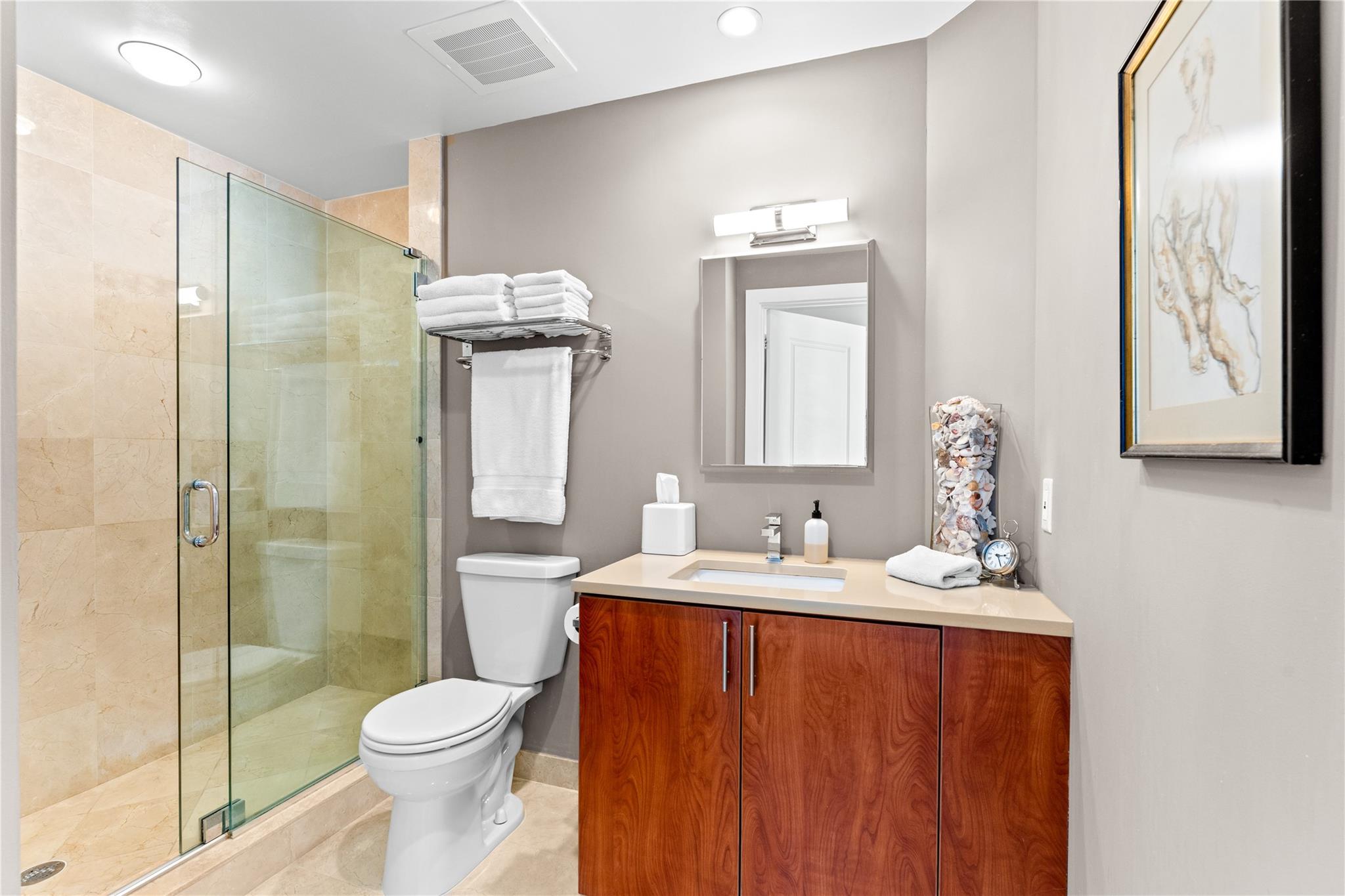 315 NE 3rd Ave #1802 Fort Lauderdale, FL 33301