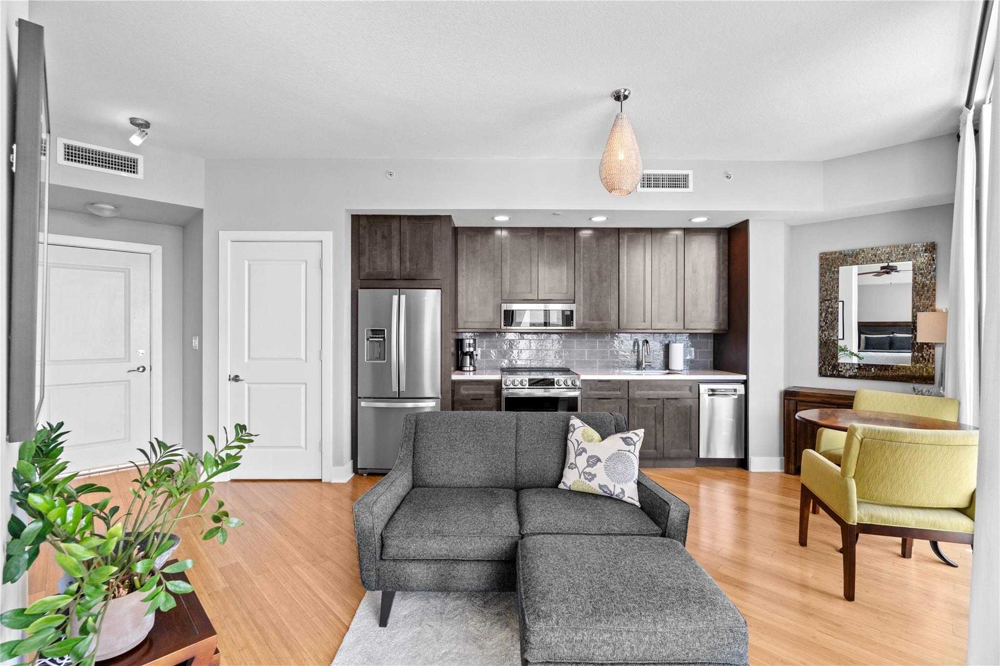 315 NE 3rd Ave #1802 Fort Lauderdale, FL 33301