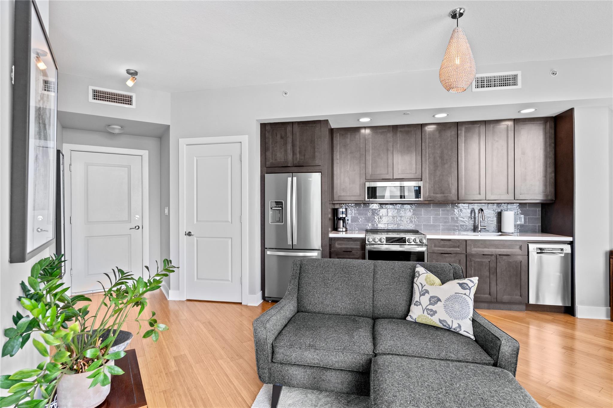 315 NE 3rd Ave #1802 Fort Lauderdale, FL 33301