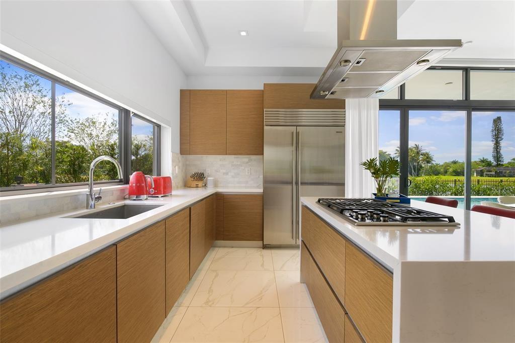 16552 Botaniko Dr S Weston, FL 33326