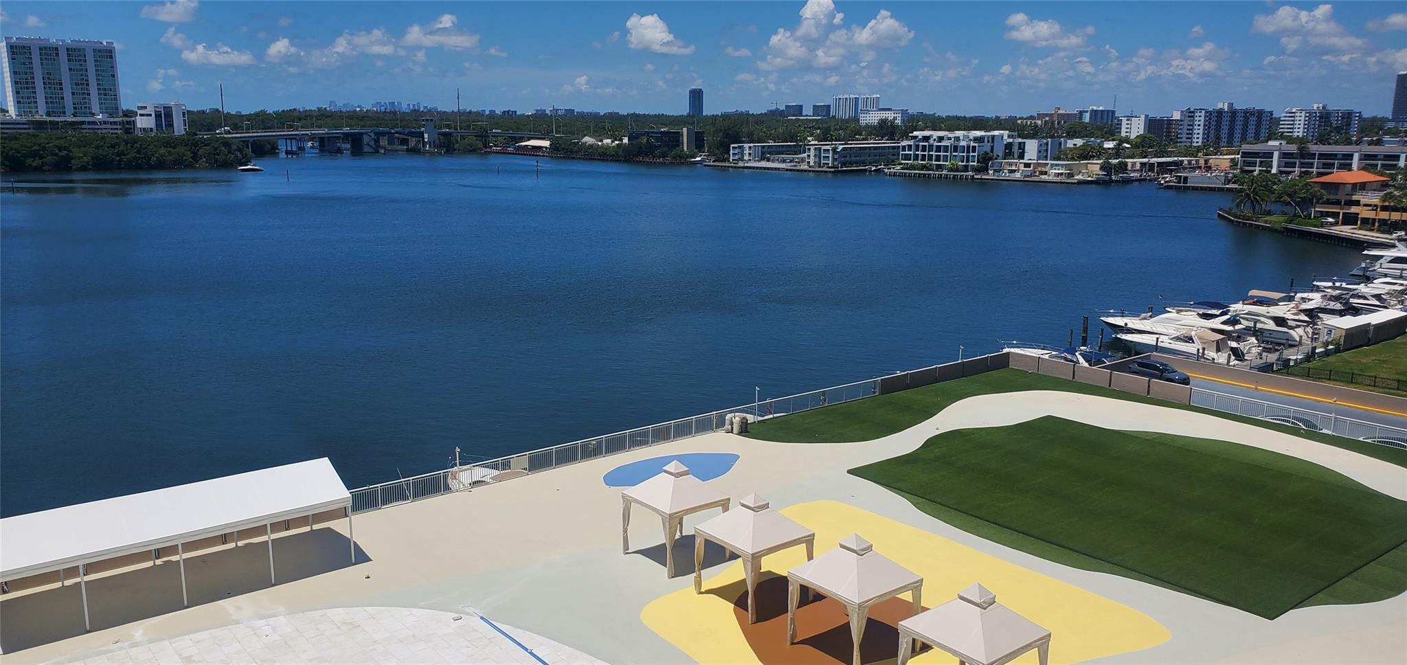 image Winston Towers12