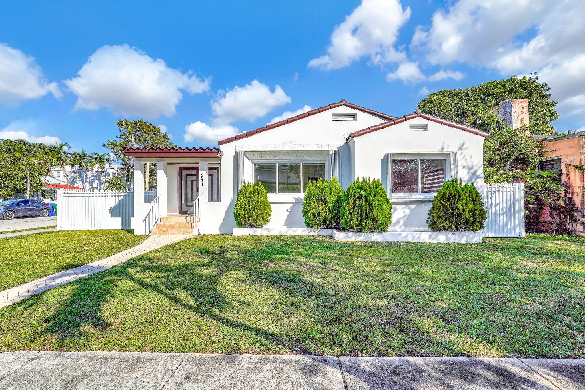 2291 SW 17th St Miami, FL 33145