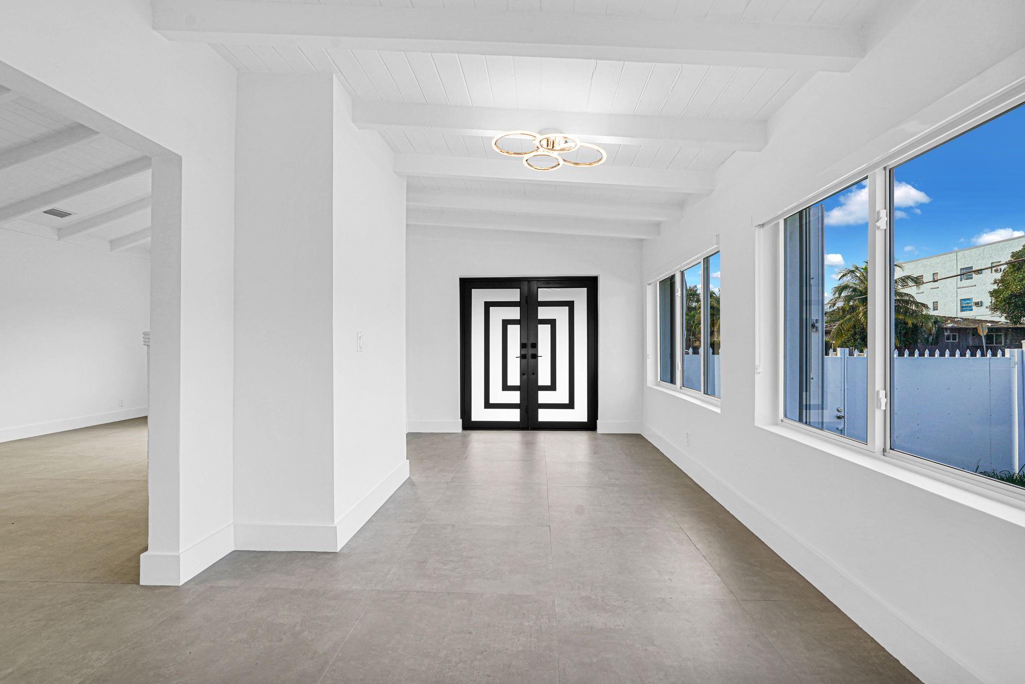 2291 SW 17th St Miami, FL 33145