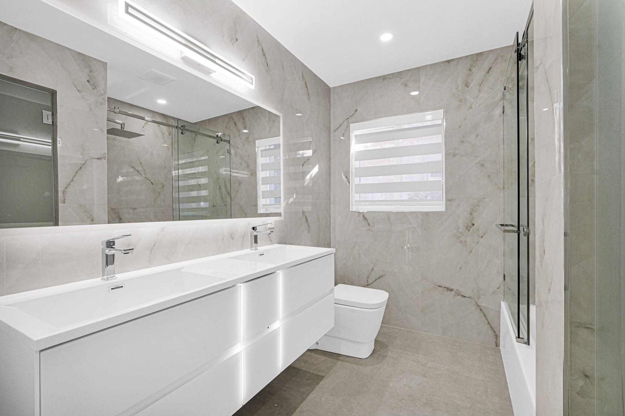 2291 SW 17th St Miami, FL 33145