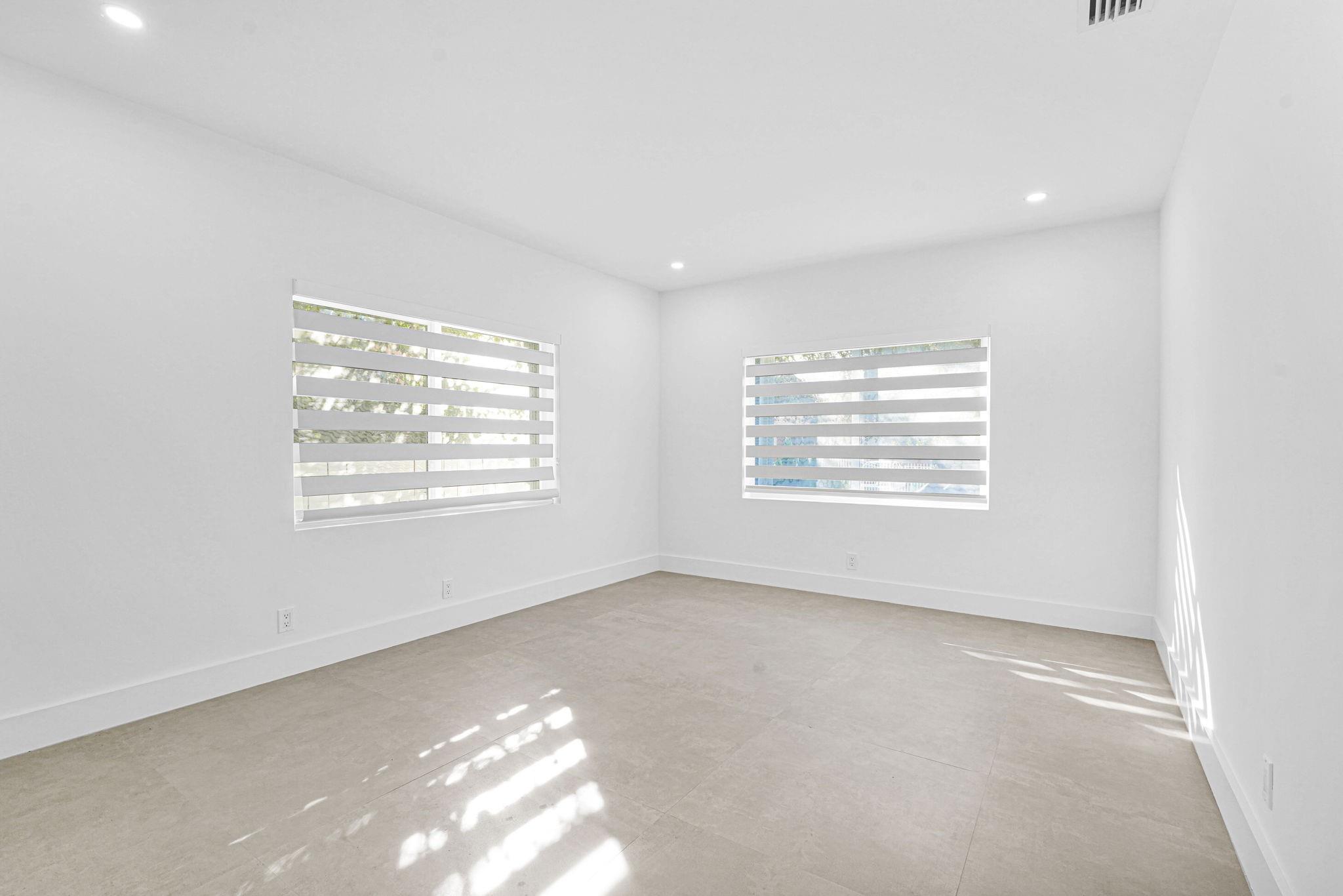 2291 SW 17th St Miami, FL 33145