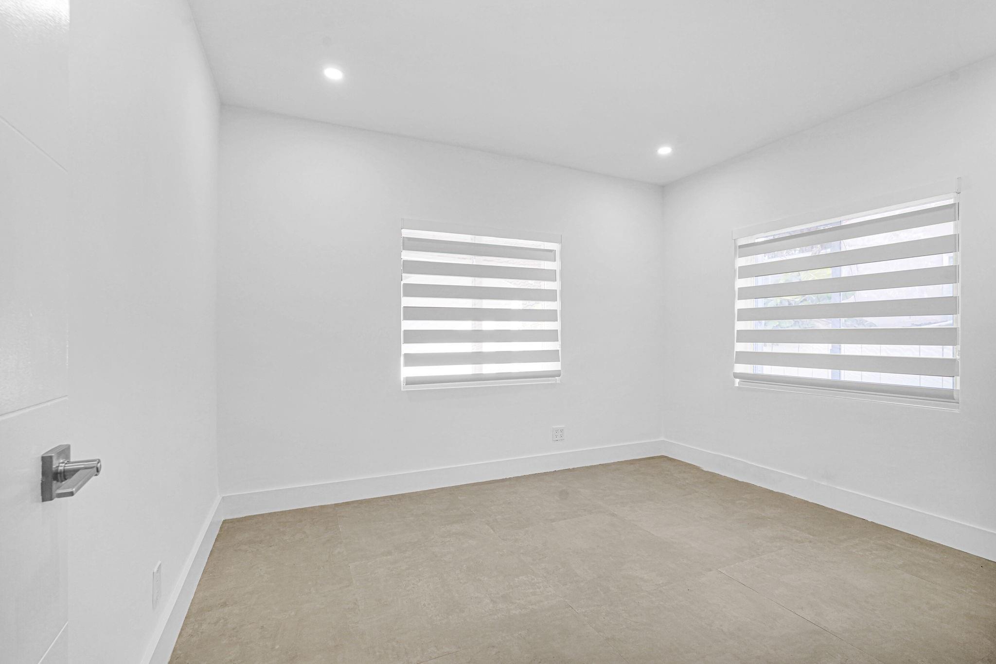 2291 SW 17th St Miami, FL 33145