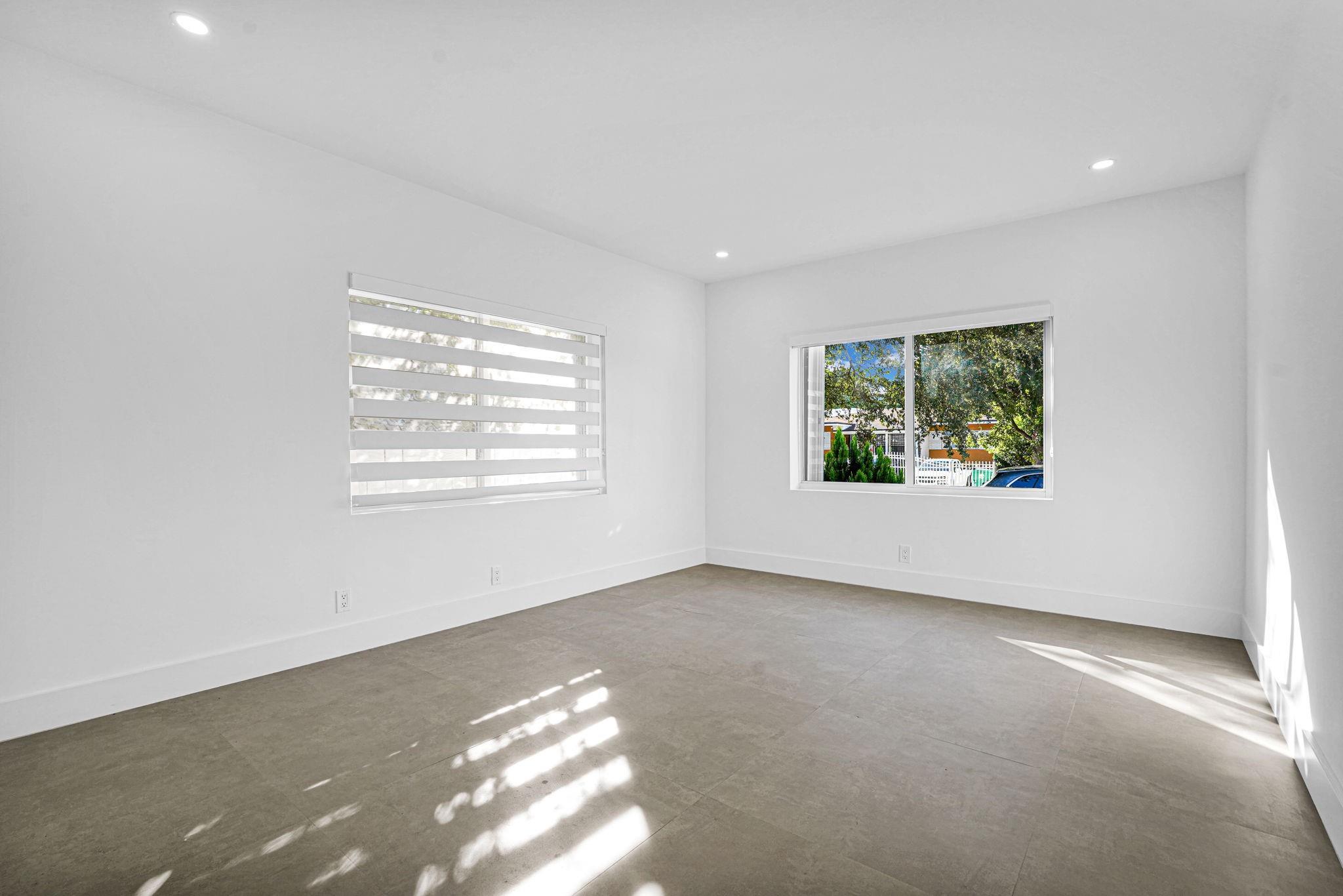 2291 SW 17th St Miami, FL 33145