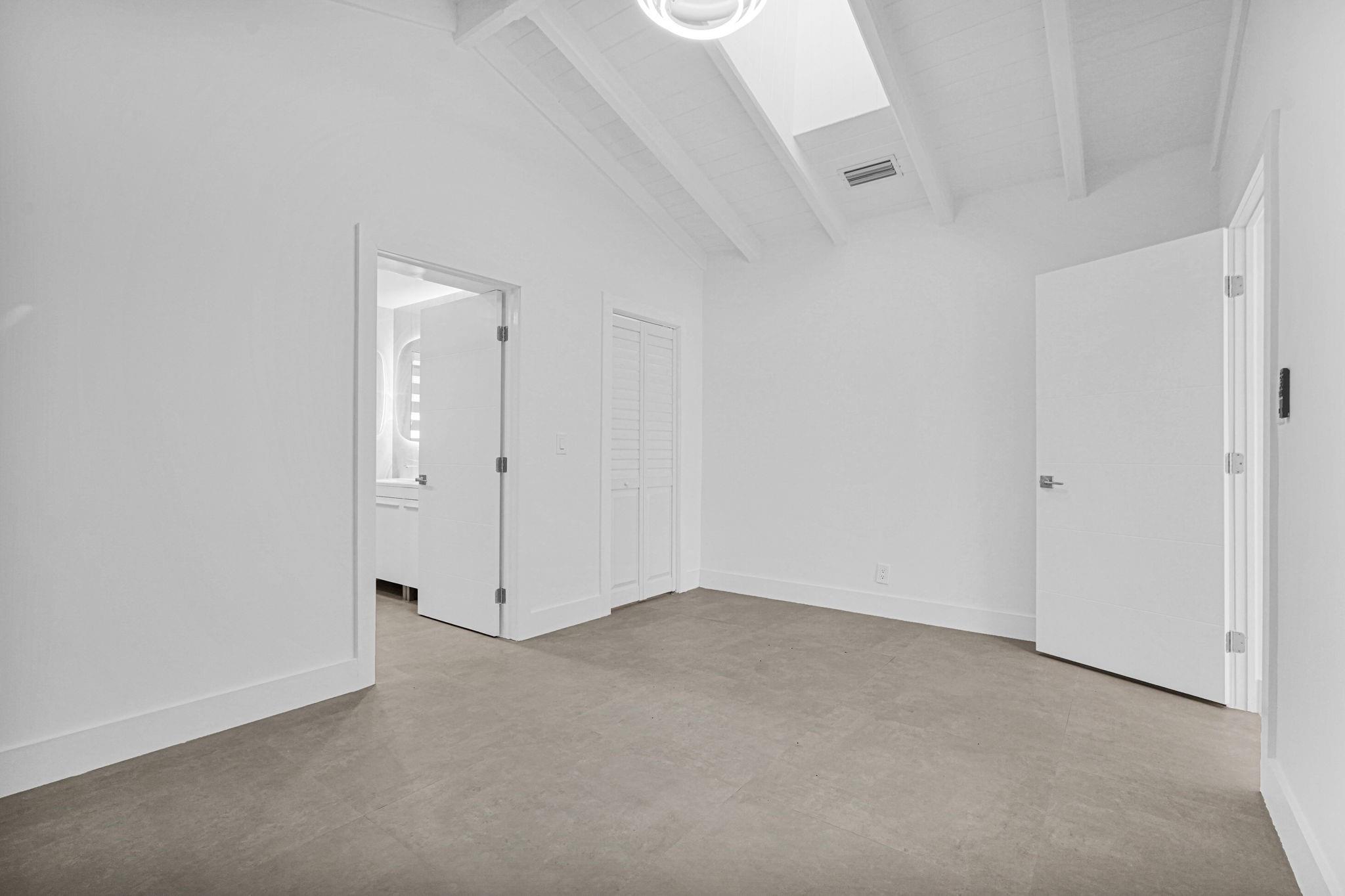 2291 SW 17th St Miami, FL 33145