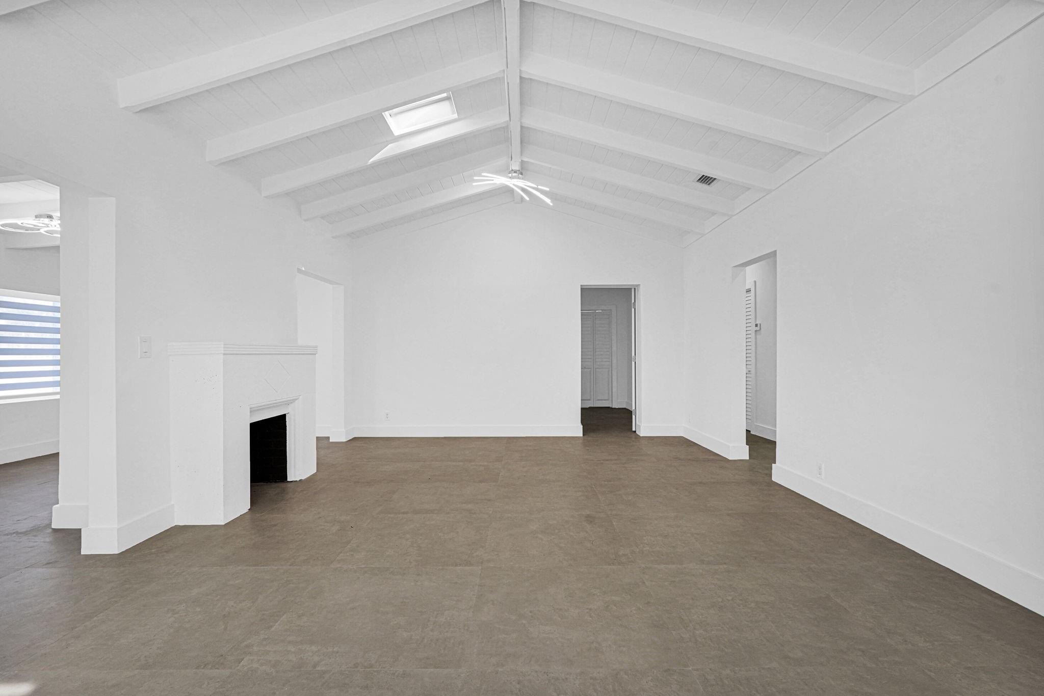 2291 SW 17th St Miami, FL 33145