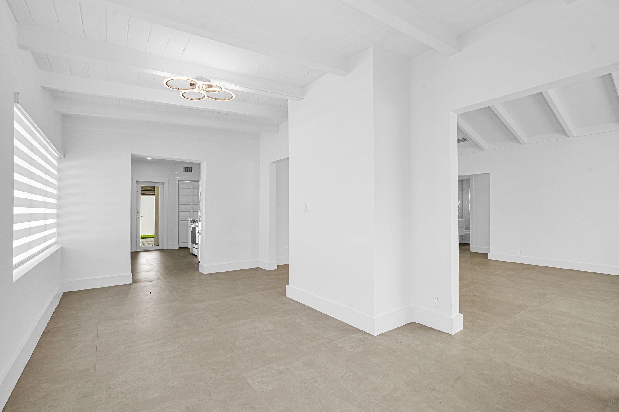 2291 SW 17th St Miami, FL 33145