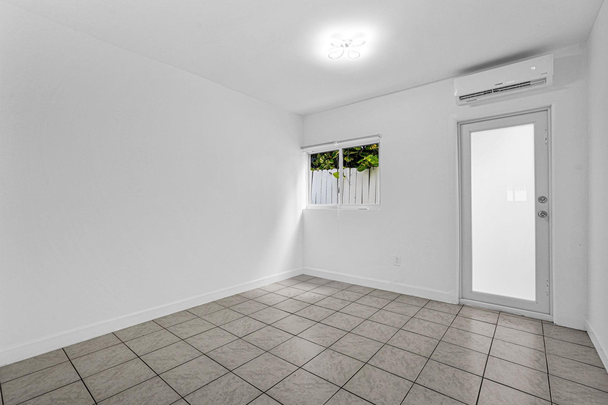 2291 SW 17th St Miami, FL 33145