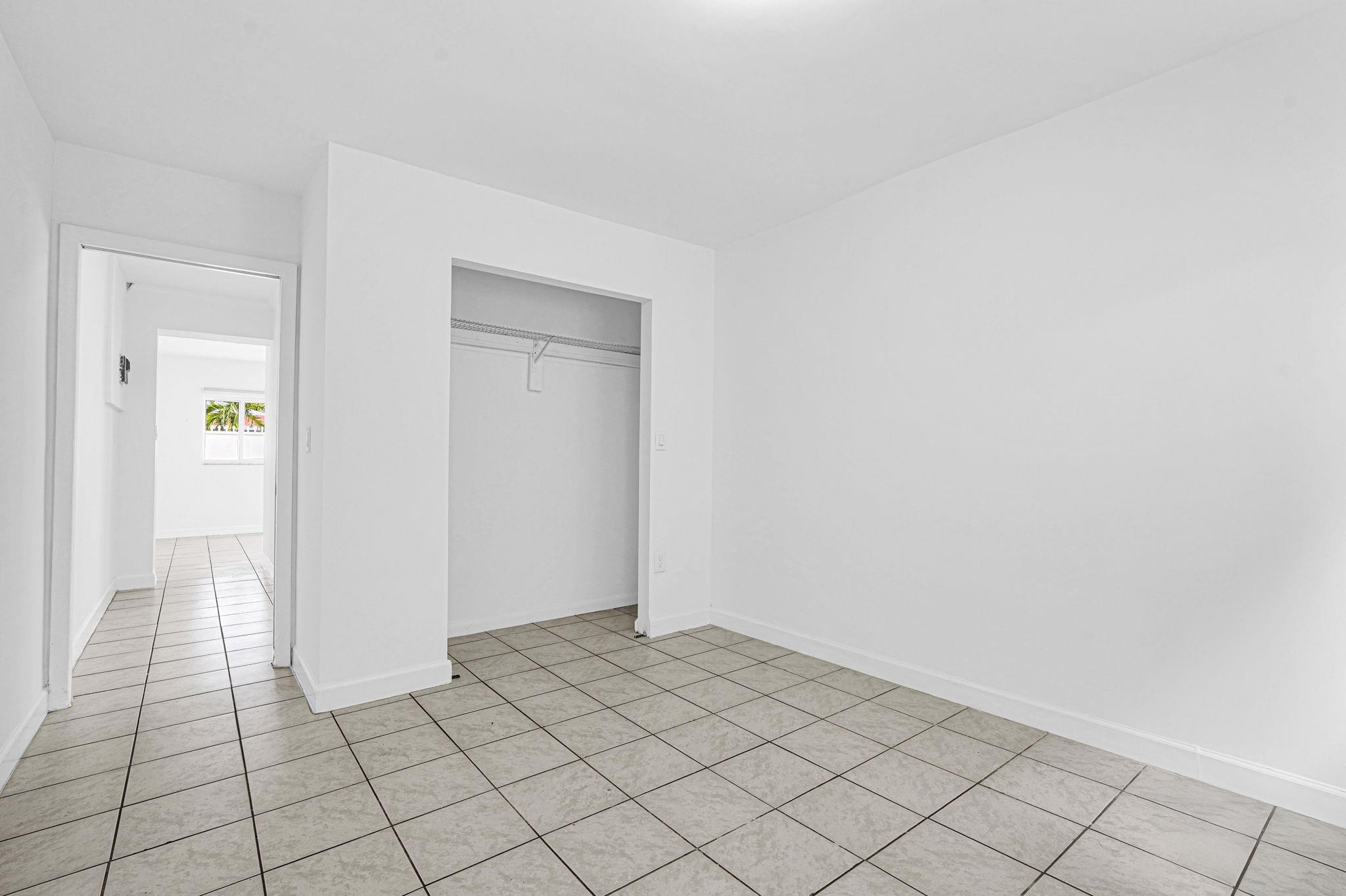 2291 SW 17th St Miami, FL 33145