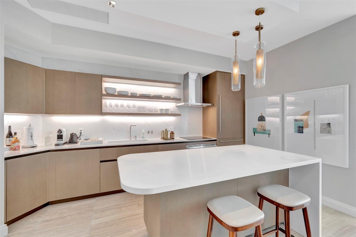 525 N Fort Lauderdale Bch #1705 Fort Lauderdale, FL 33304