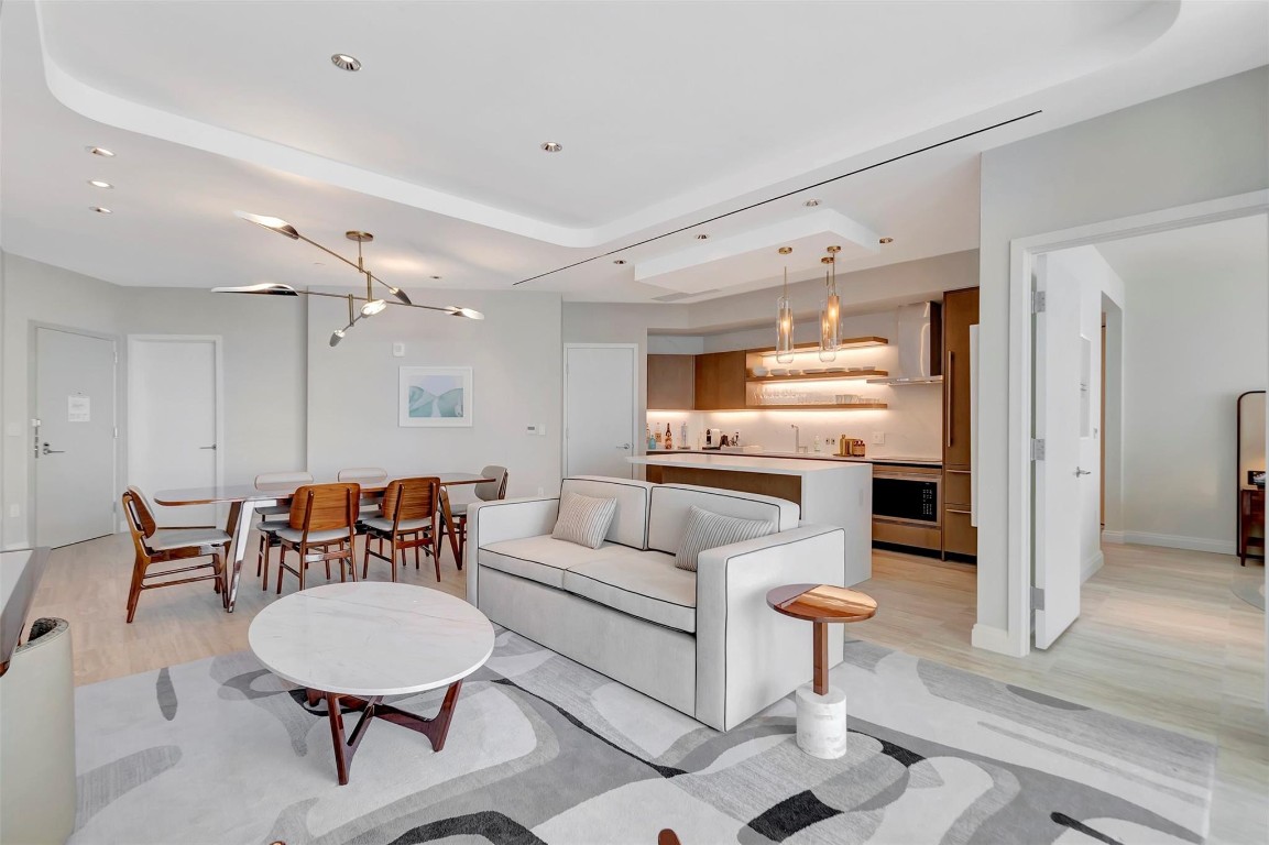 525 N Fort Lauderdale Bch #1705 Fort Lauderdale, FL 33304