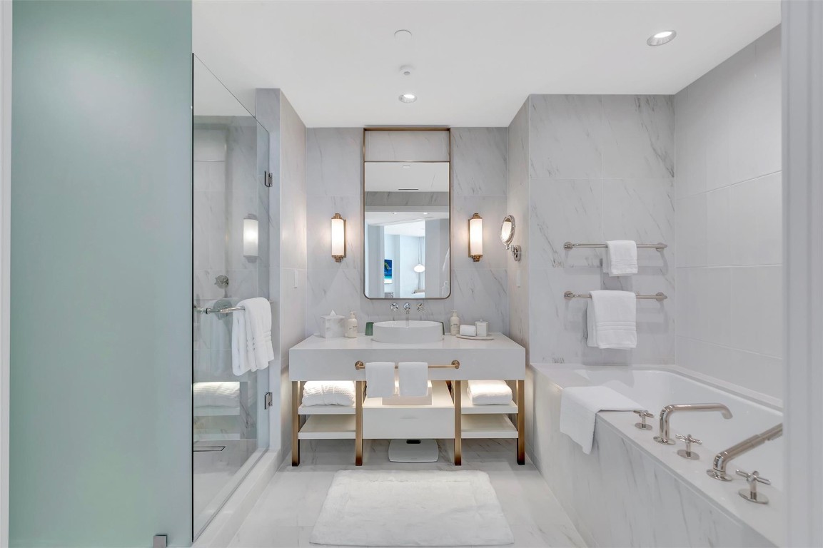 525 N Fort Lauderdale Bch #1705 Fort Lauderdale, FL 33304