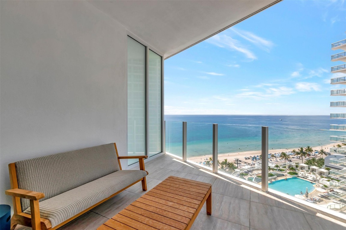 525 N Fort Lauderdale Bch #1705 Fort Lauderdale, FL 33304