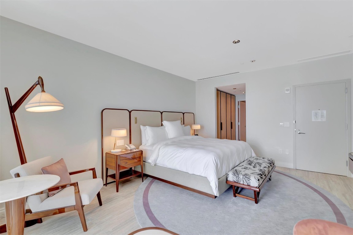 525 N Fort Lauderdale Bch #1705 Fort Lauderdale, FL 33304