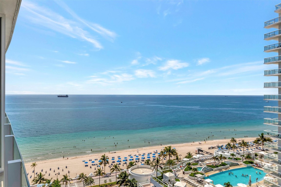 525 N Fort Lauderdale Bch #1705 Fort Lauderdale, FL 33304
