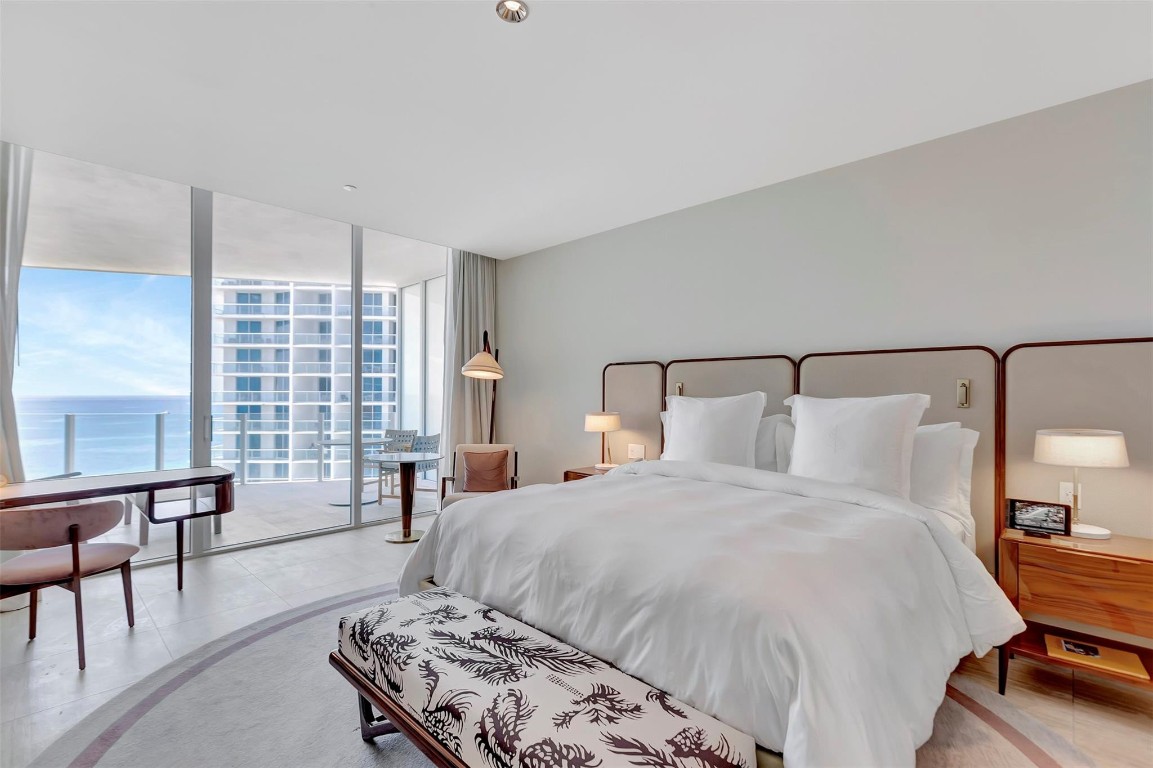 525 N Fort Lauderdale Bch #1705 Fort Lauderdale, FL 33304