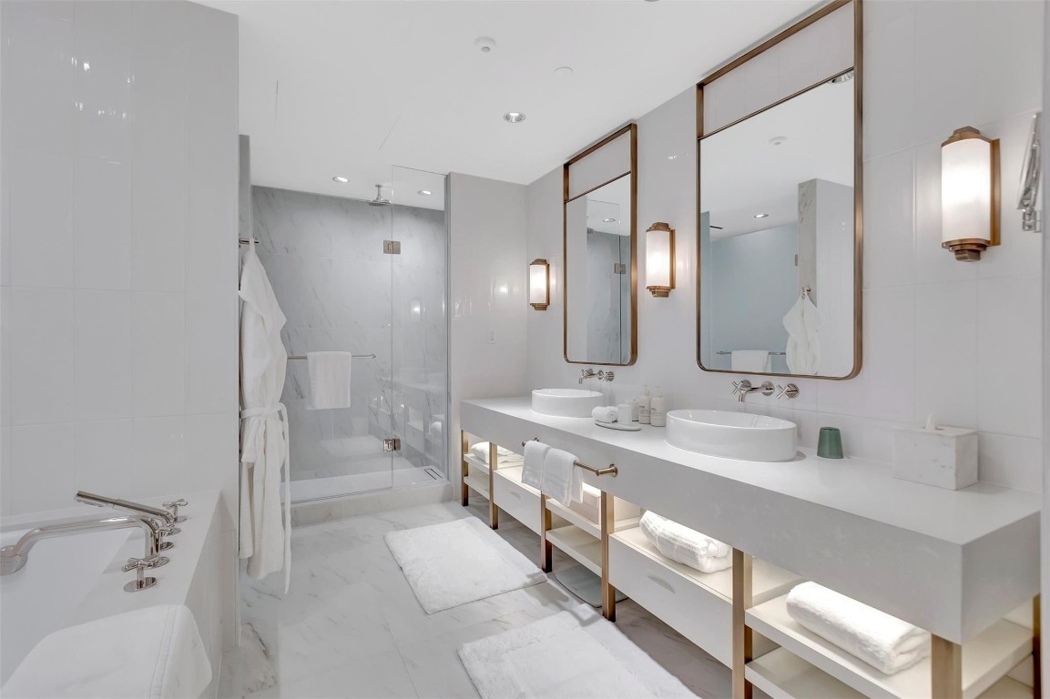 525 N Fort Lauderdale Bch #1705 Fort Lauderdale, FL 33304