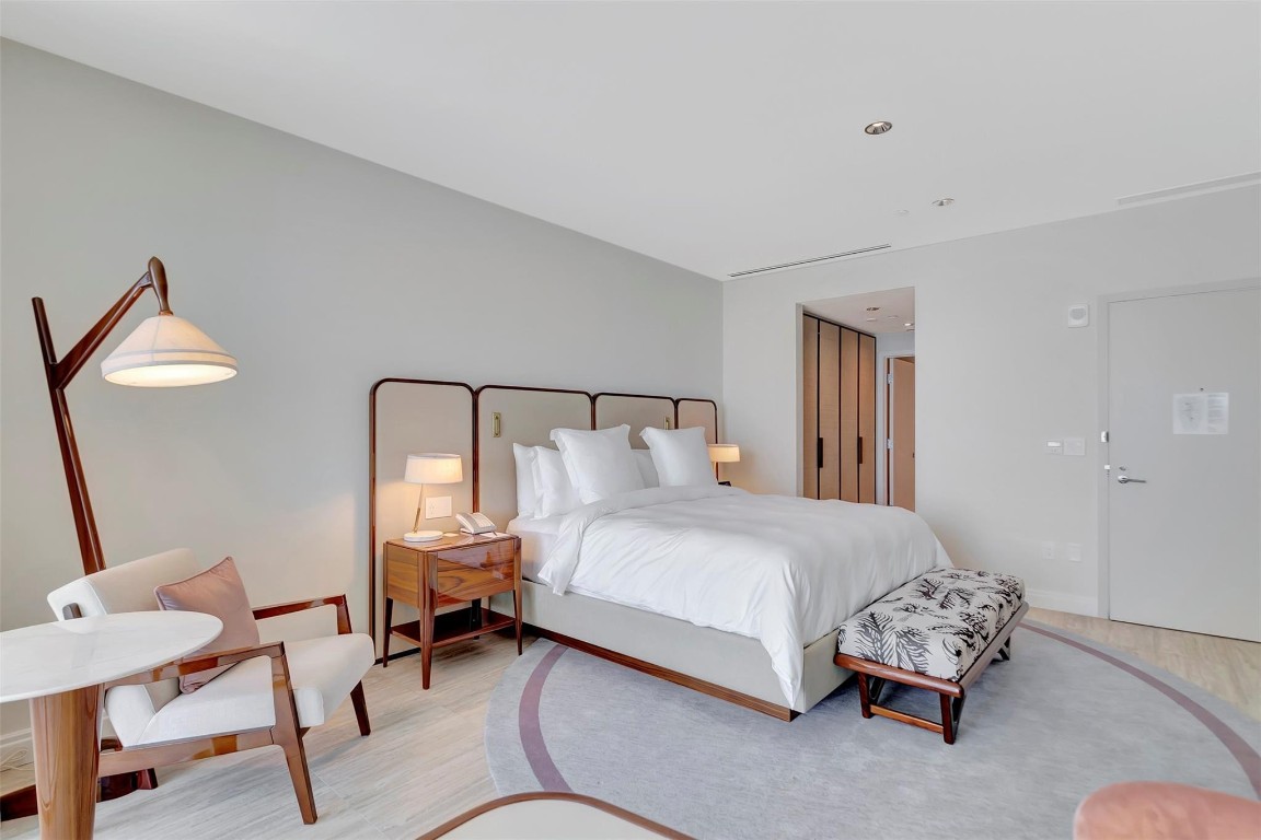 525 N Fort Lauderdale Bch #1705 Fort Lauderdale, FL 33304