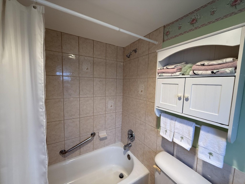 375 SW 56th #116 Margate, FL 33068