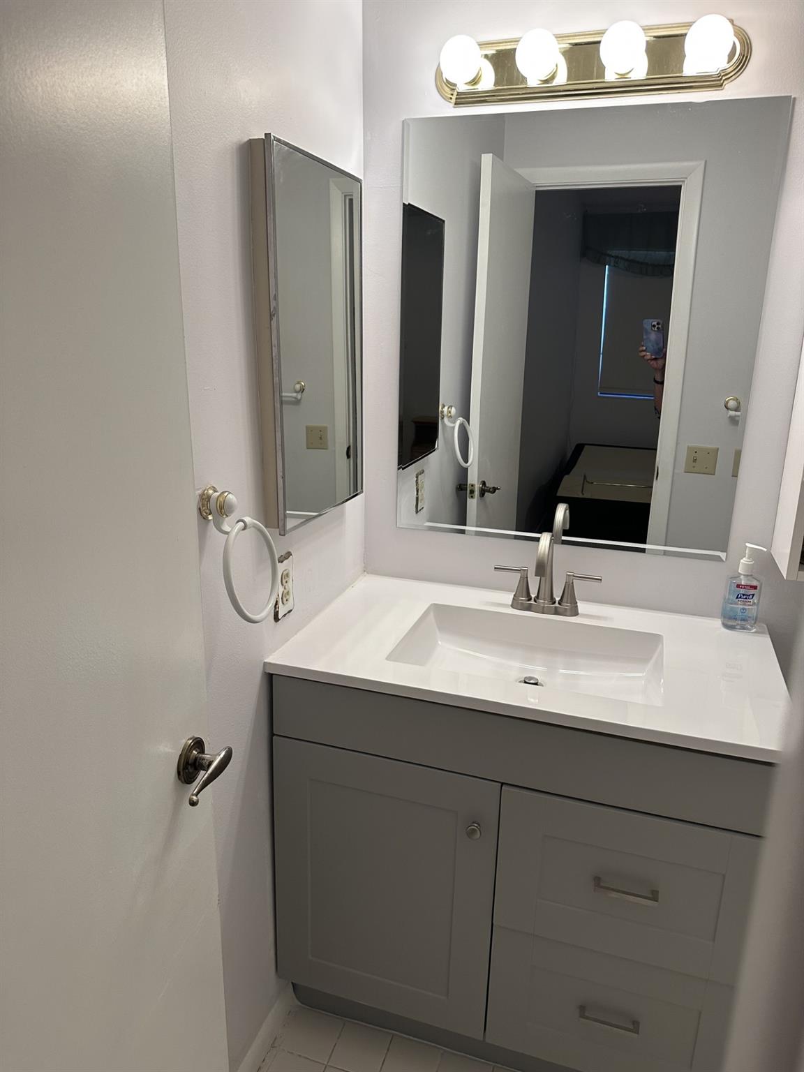 621 NW 105th Way Pembroke Pines, FL 33026