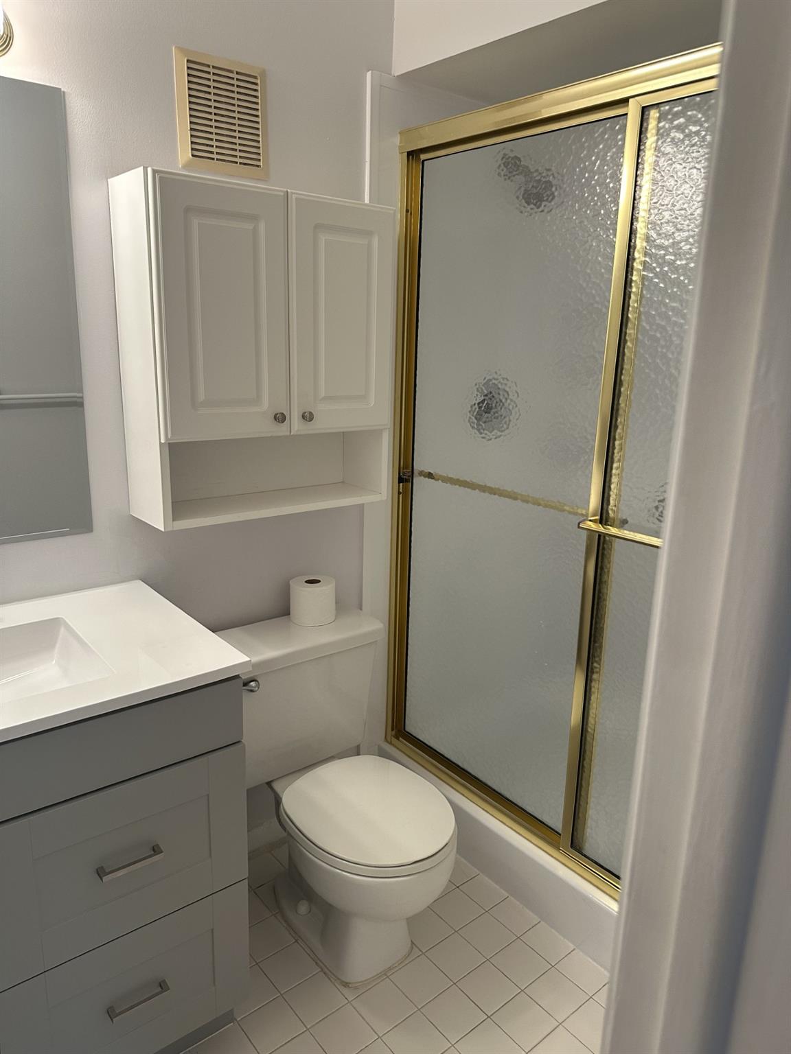 621 NW 105th Way Pembroke Pines, FL 33026