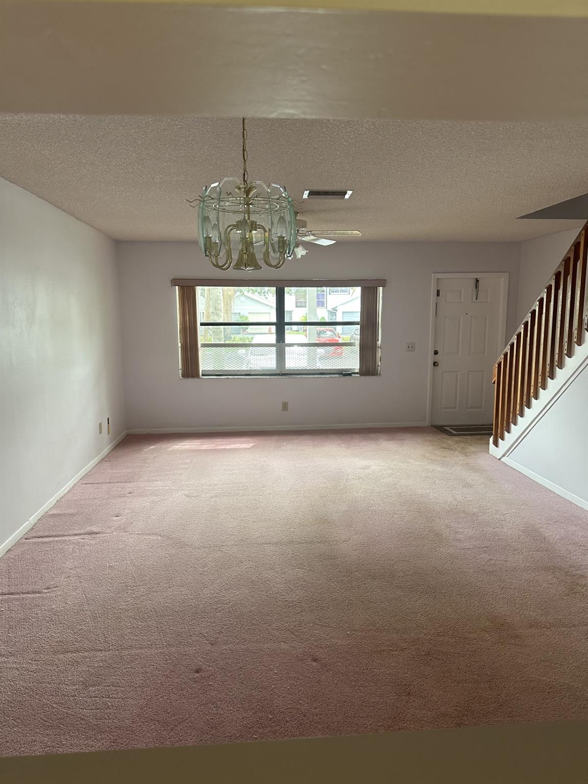 621 NW 105th Way Pembroke Pines, FL 33026