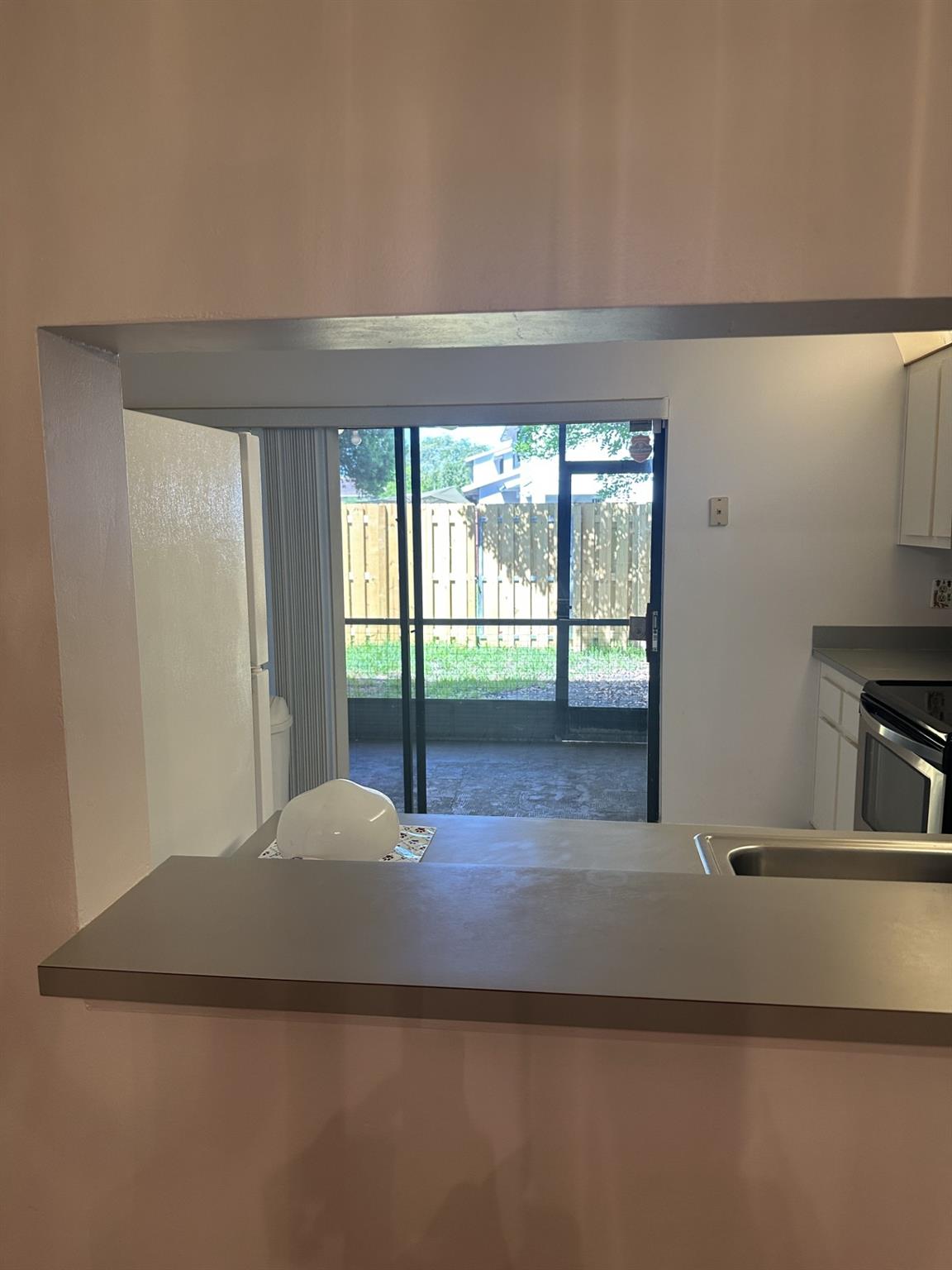 621 NW 105th Way Pembroke Pines, FL 33026