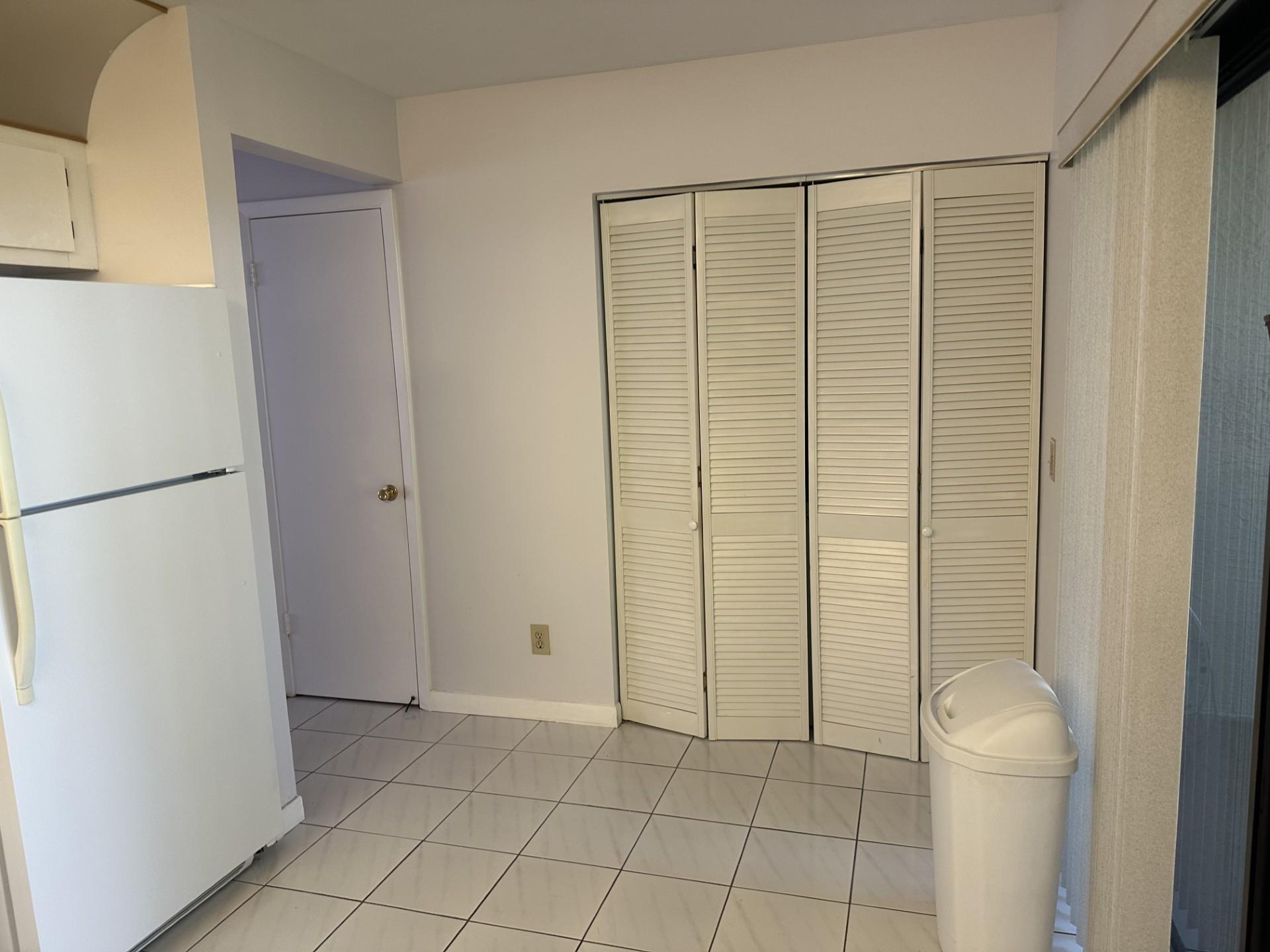 621 NW 105th Way Pembroke Pines, FL 33026