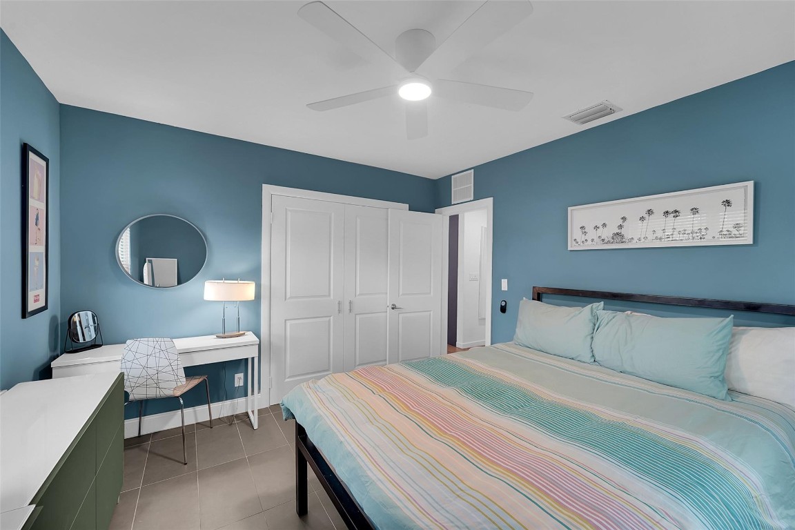 1224 NE 12th Fort Lauderdale, FL 33304