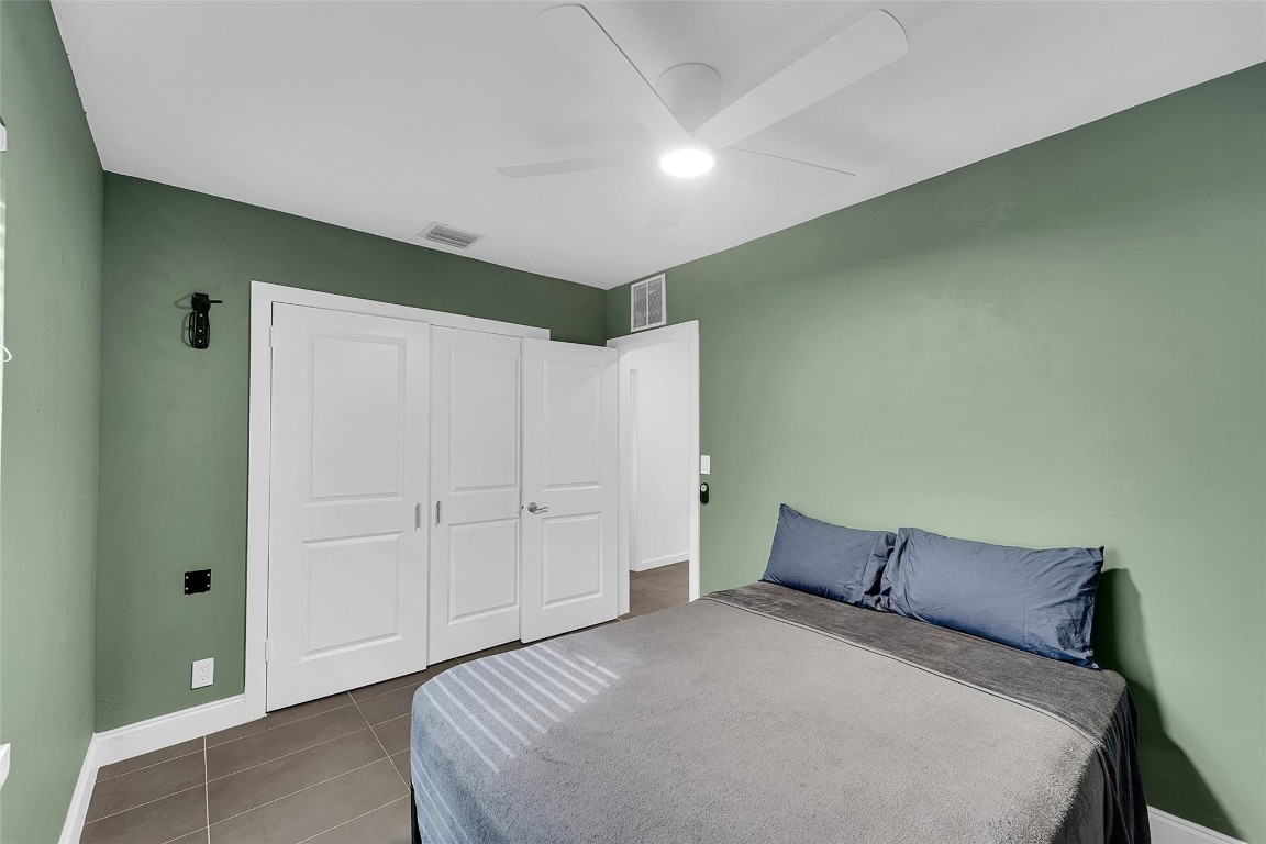 1224 NE 12th Fort Lauderdale, FL 33304