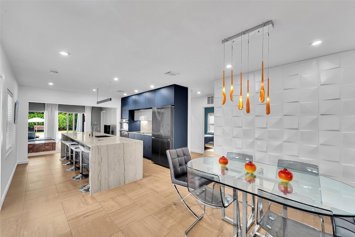 1224 NE 12th Fort Lauderdale, FL 33304