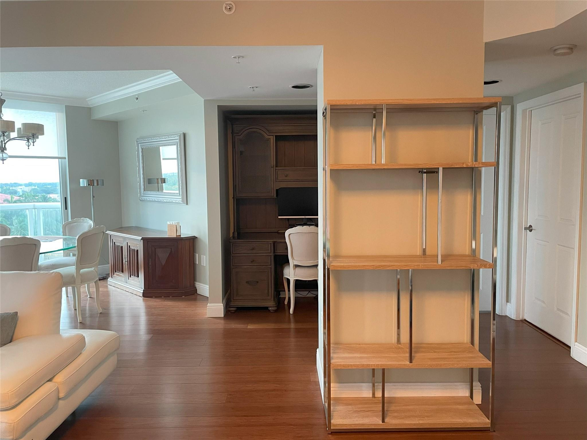 401 SW 4th #906 Fort Lauderdale, FL 33315