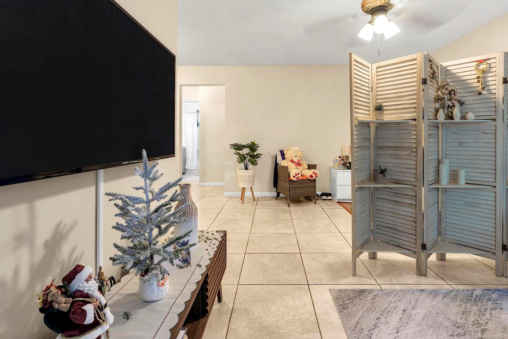 2700 NE 135th #31 North Miami, FL 33181