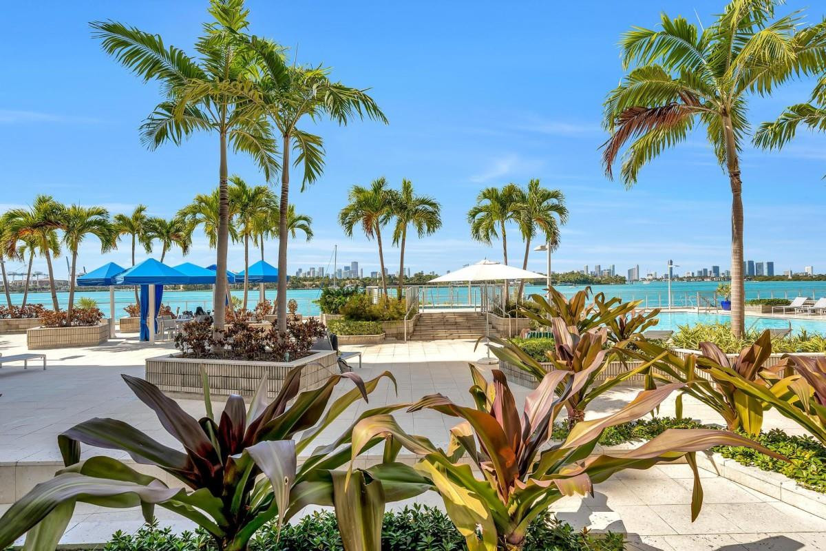 image South Bay Club9