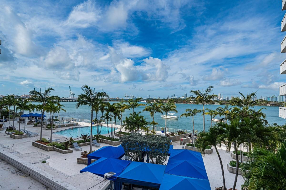 image South Bay Club10