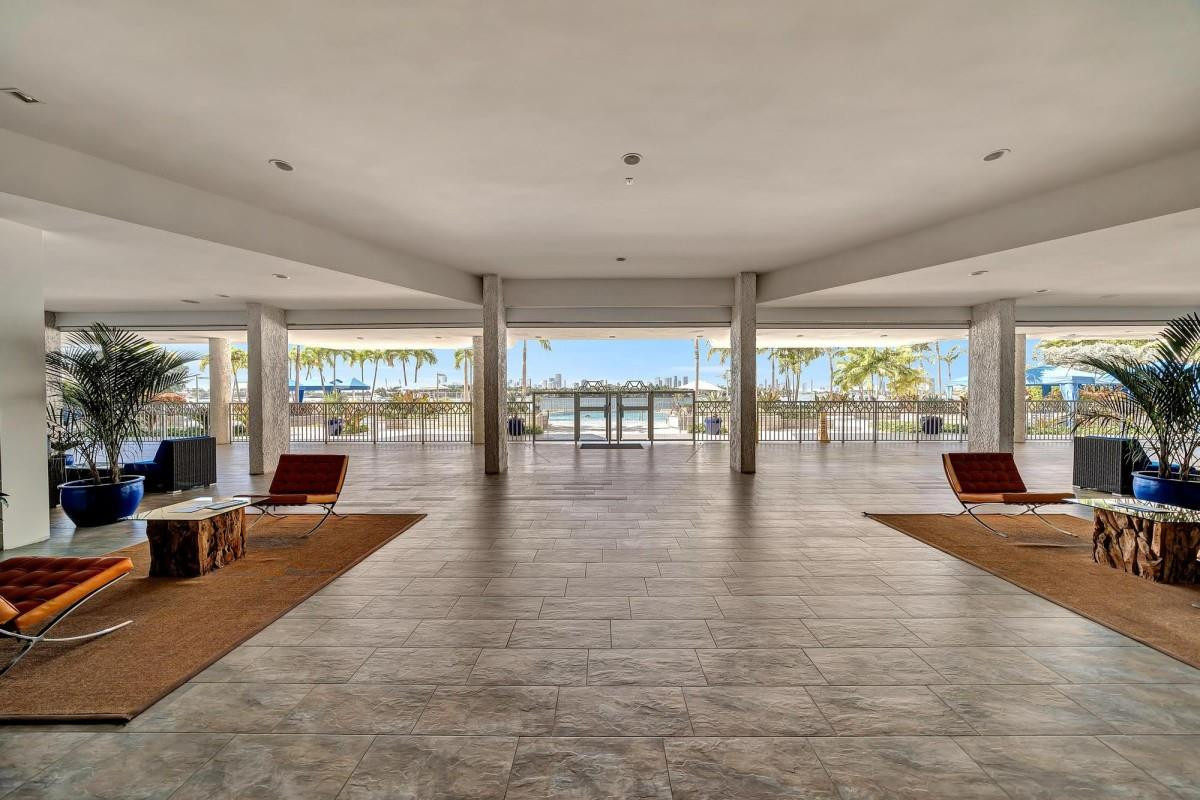 image South Bay Club8