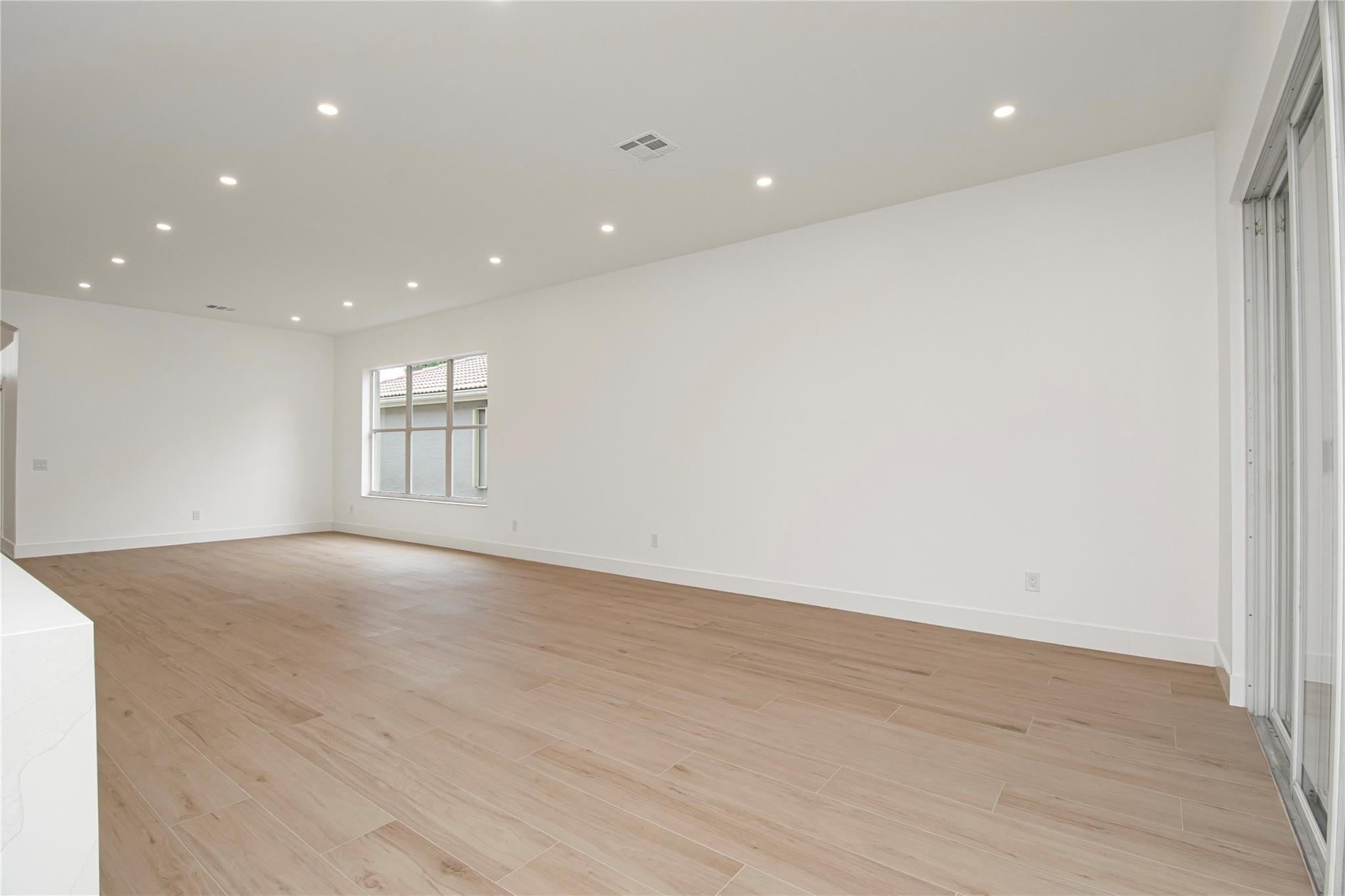 11524 Corazon Boynton Beach, FL 33437