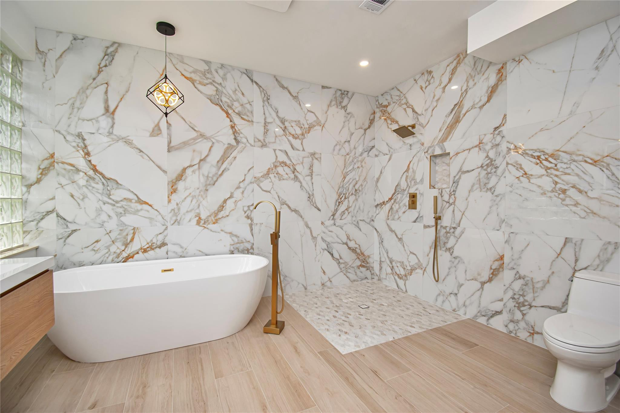 11524 Corazon Boynton Beach, FL 33437