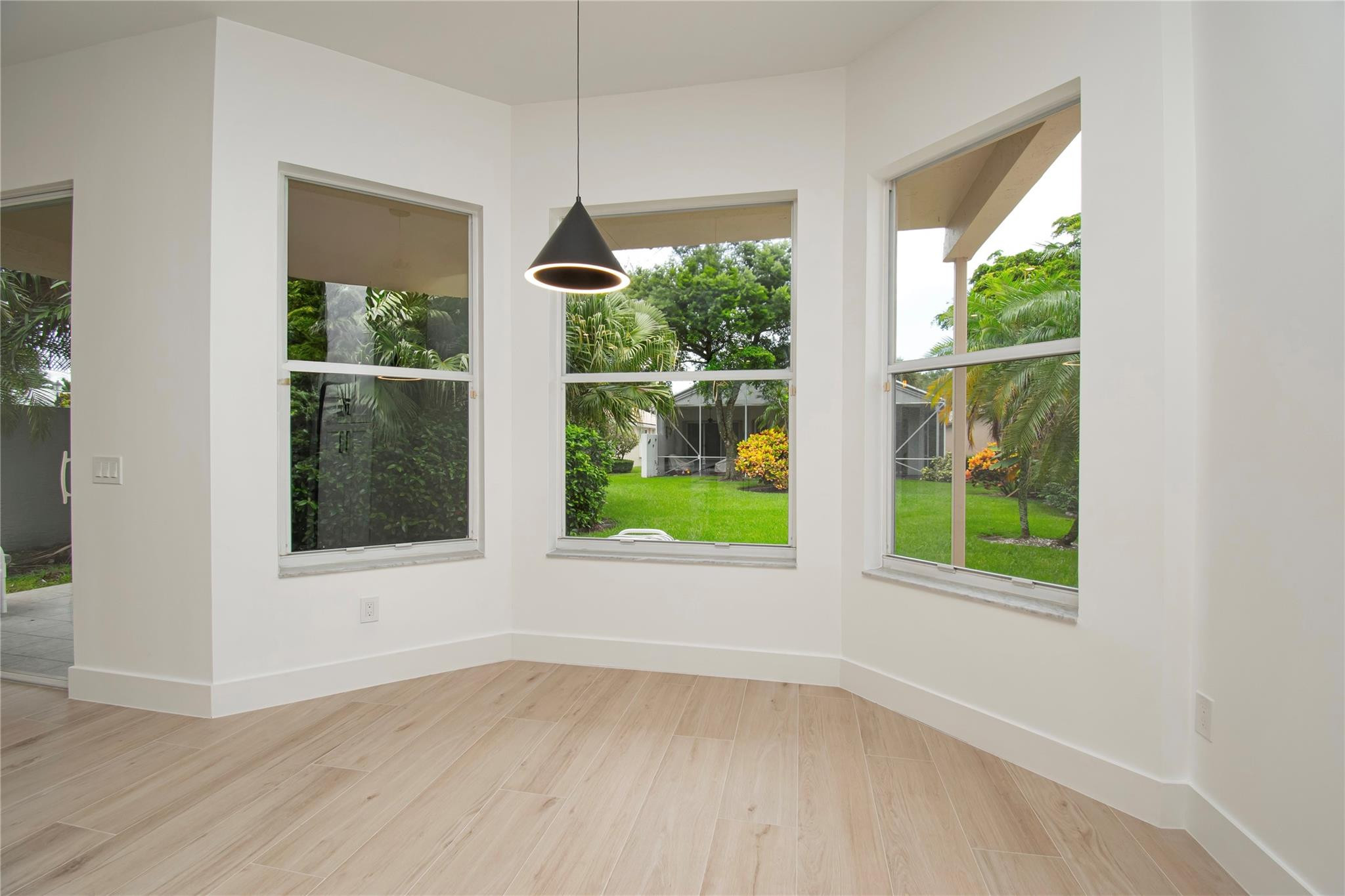 11524 Corazon Boynton Beach, FL 33437