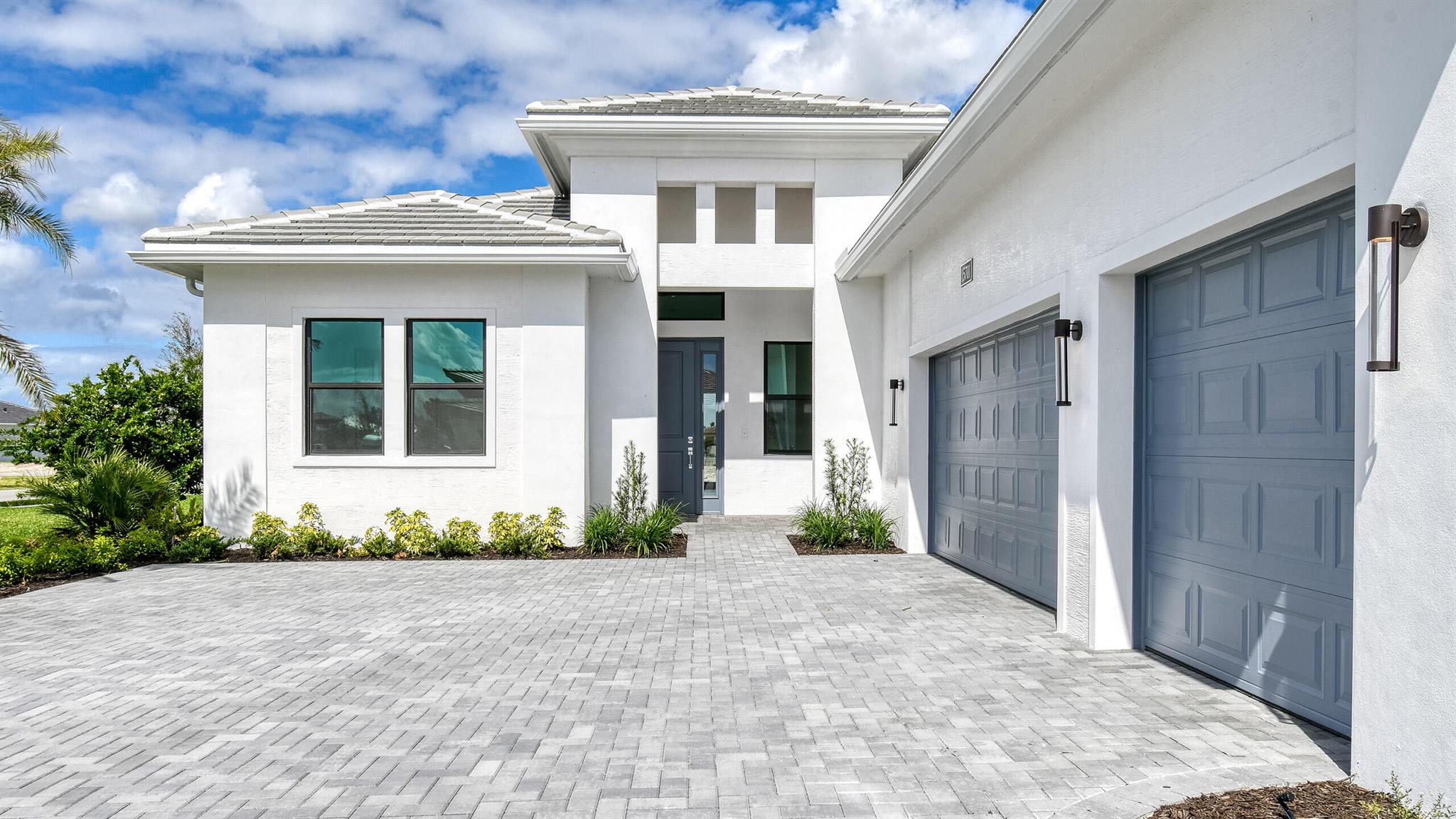 15701 Merritt Dr
