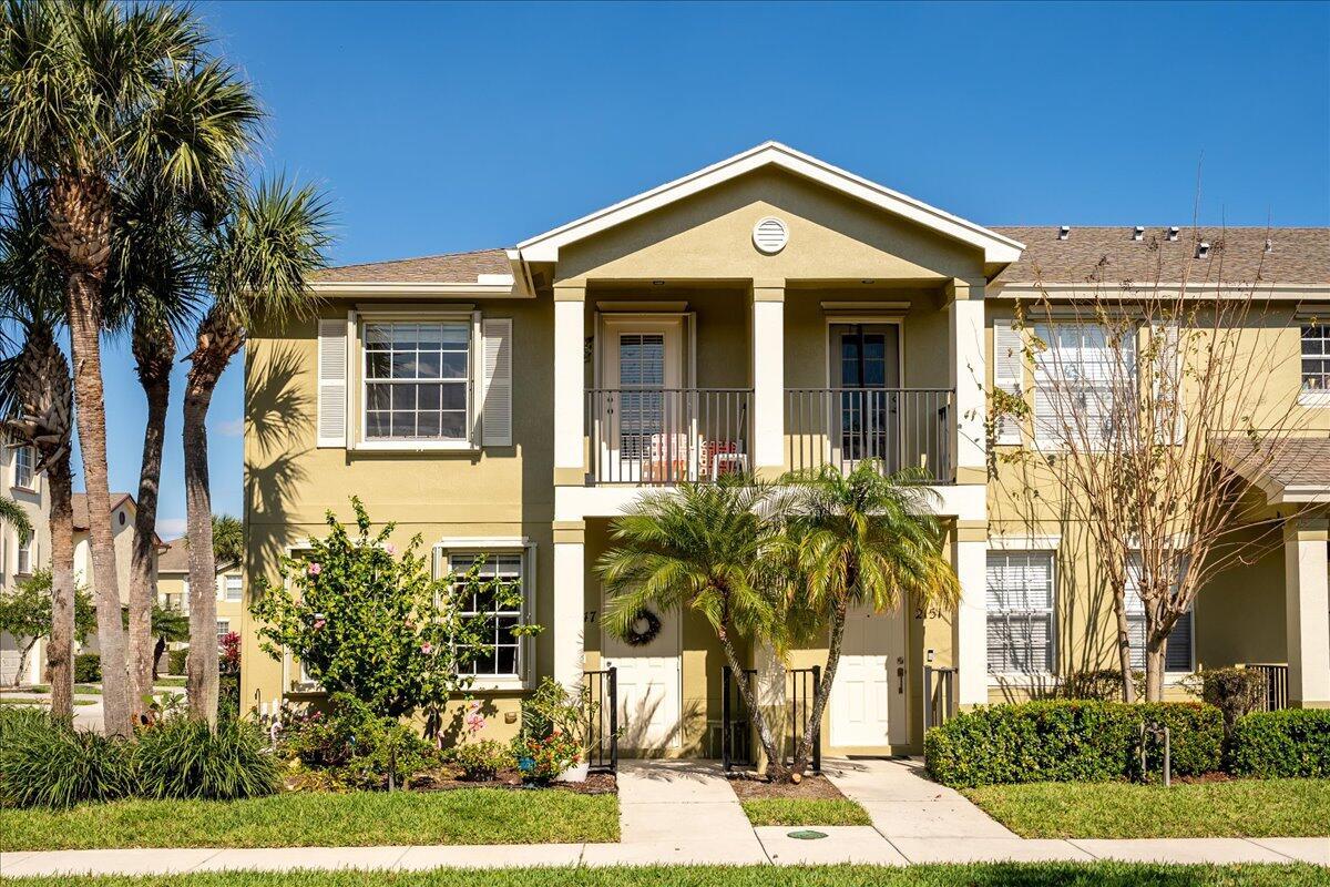 2147 SE Eatonville Dr