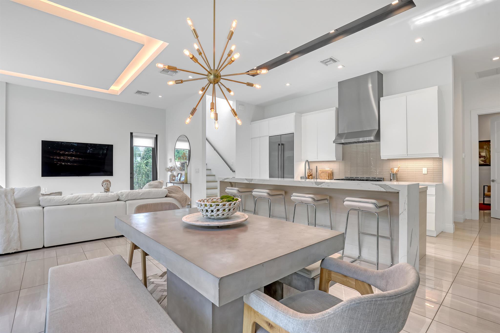 703 NE 5th St Delray Beach, FL 33483