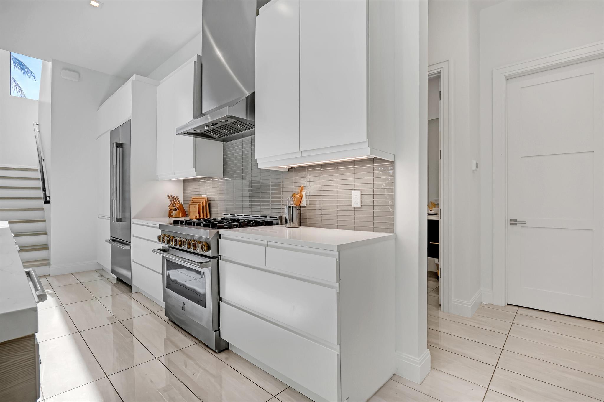 703 NE 5th St Delray Beach, FL 33483