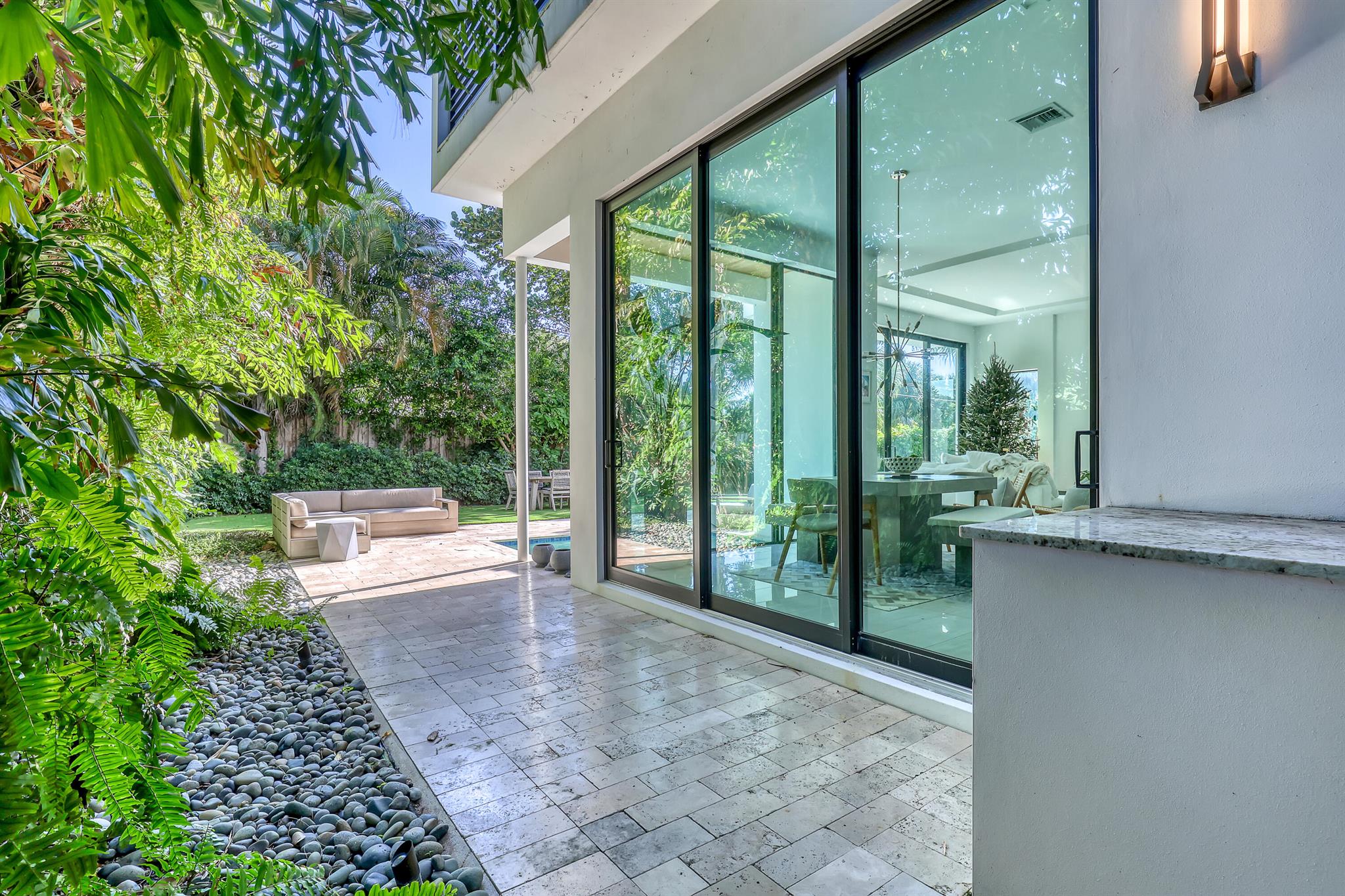 703 NE 5th St Delray Beach, FL 33483