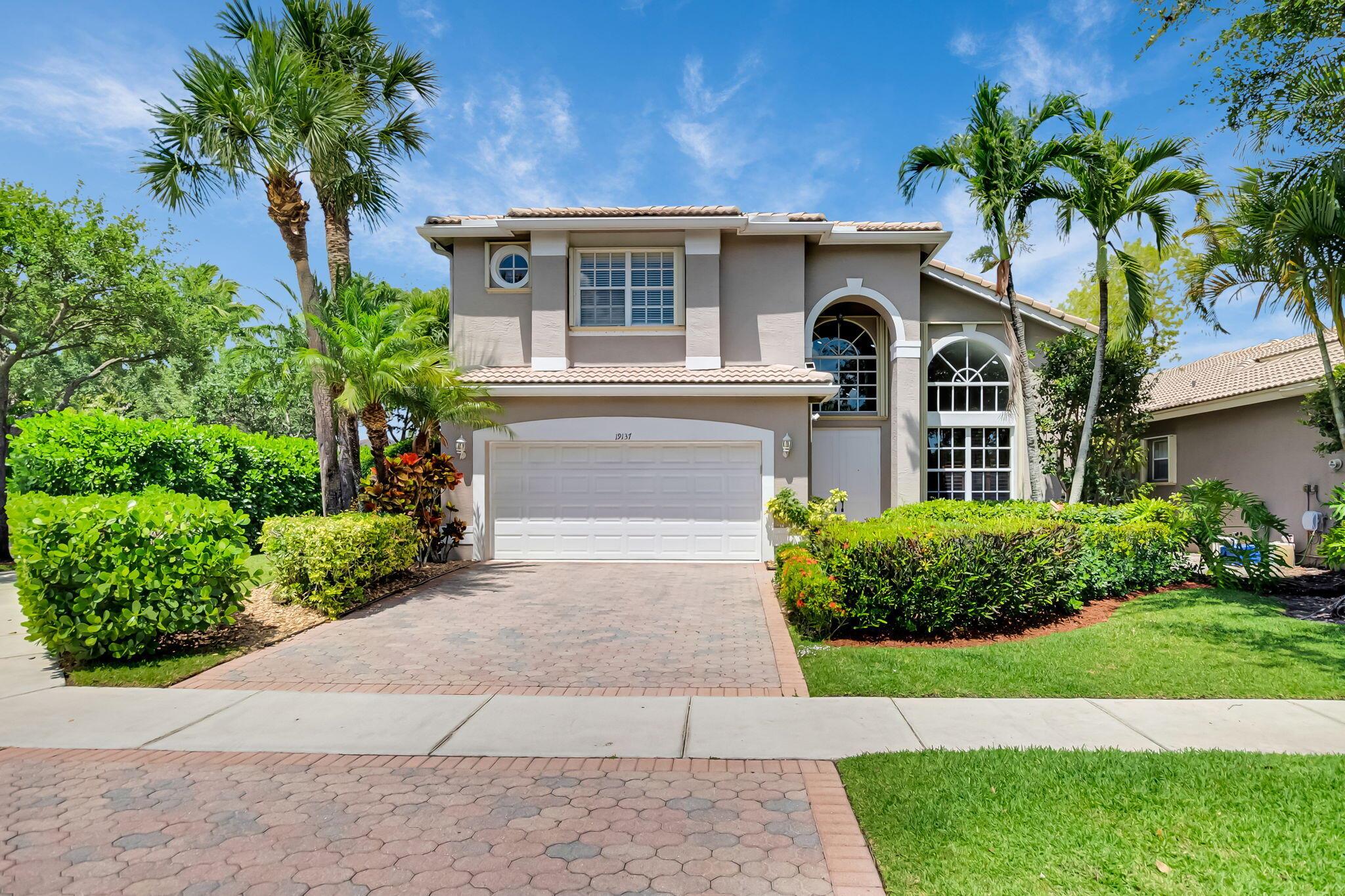19137 Skyridge Cir
