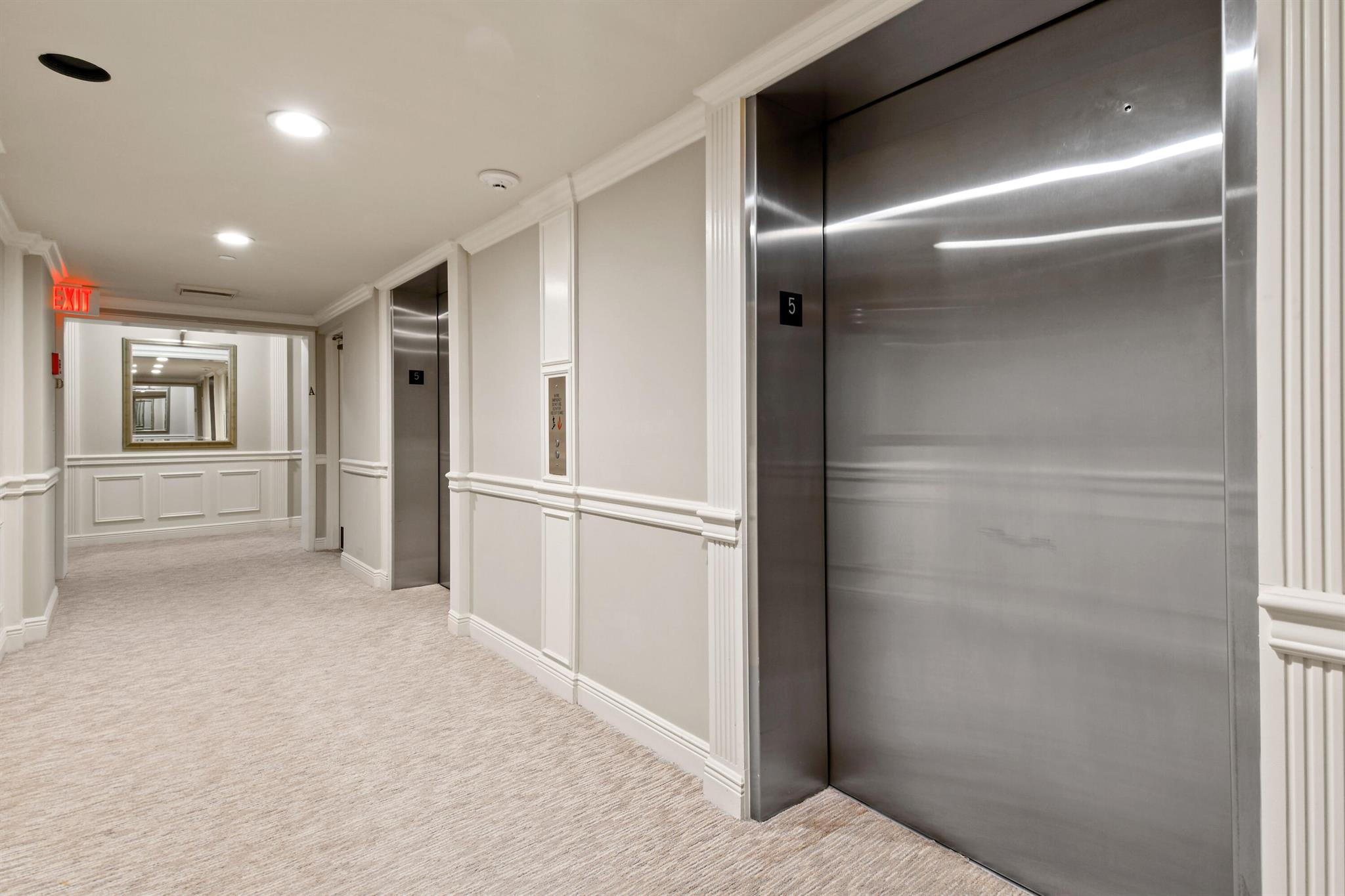 19850 Beach Rd #5a Jupiter, FL 33469